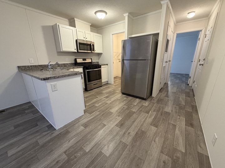 Building Photo - 15323 Enchante Dr