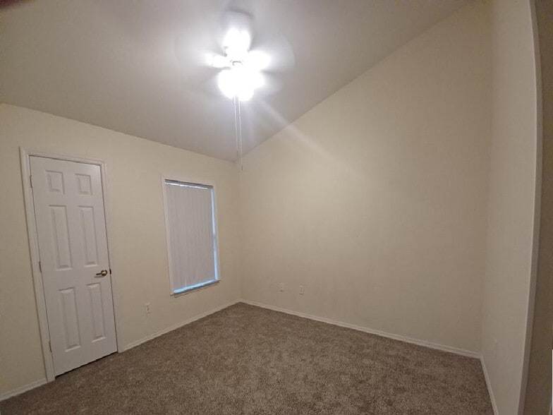 Guest BR 2 - 211 Cape Cod Dr