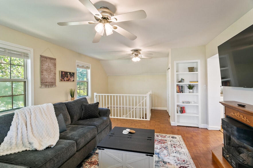 Living room 1 - 1339 Saint Cloud Ave