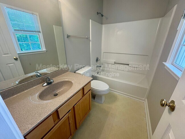 Building Photo - 4506 Treerose Way