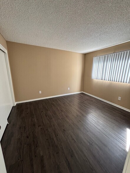 Building Photo - 200 W Olive Ave