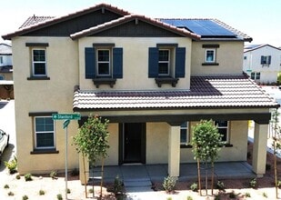 Building Photo - New house in a Brand new community in the heart of desert close to Freeway I 10