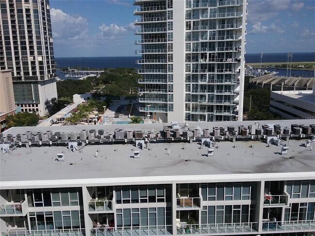 Building Photo - 175 2nd St S