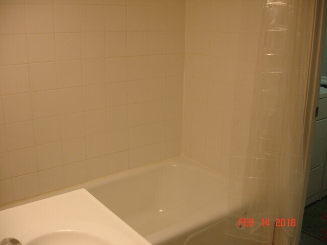 Building Photo - 503 SE 325th Rd