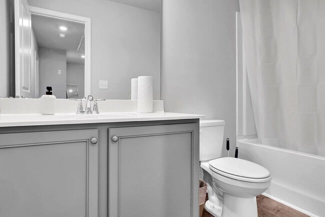 Building Photo - 3361 The Way Pl