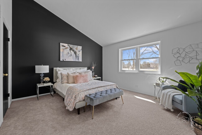 Building Photo - 2735 Springdale Cir