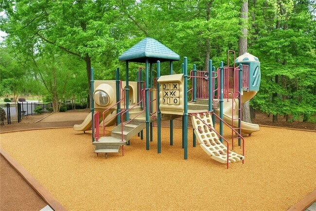 Building Photo - 11215 Highfield Chase Dr