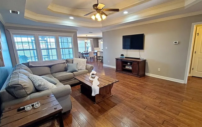 Building Photo - Charming 3-Bedroom Home with Lake Views and Modern Amenities in Hahira, GA
