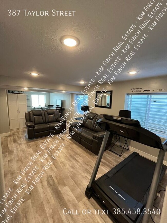 Building Photo - 387 Taylor St