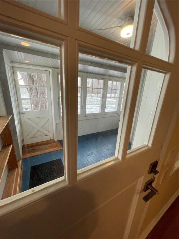 Building Photo - 958 Manitou Rd