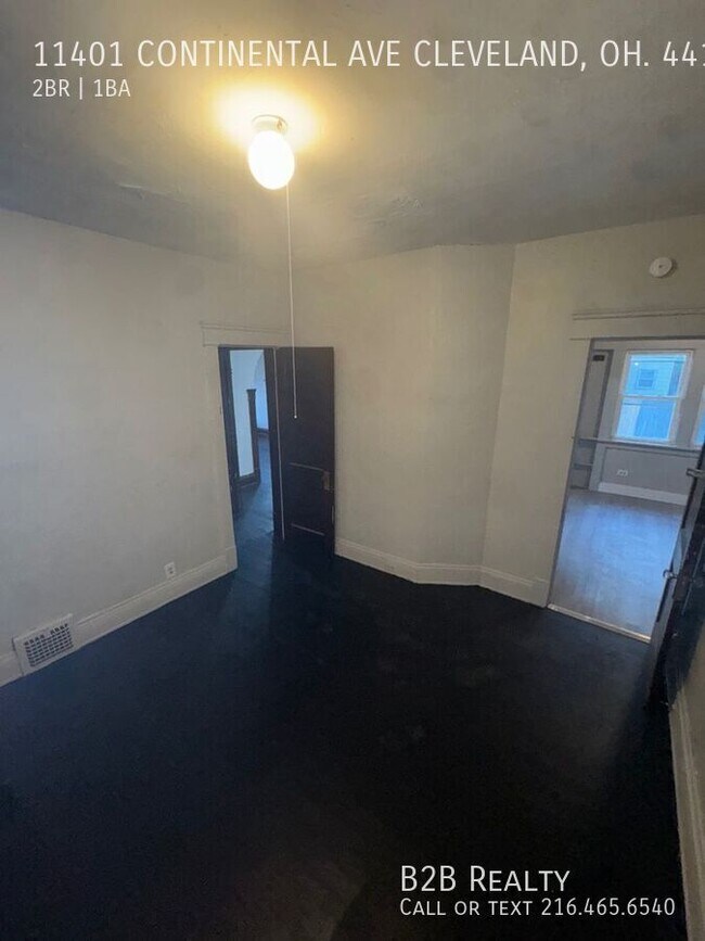 Building Photo - 11401 Continental Ave