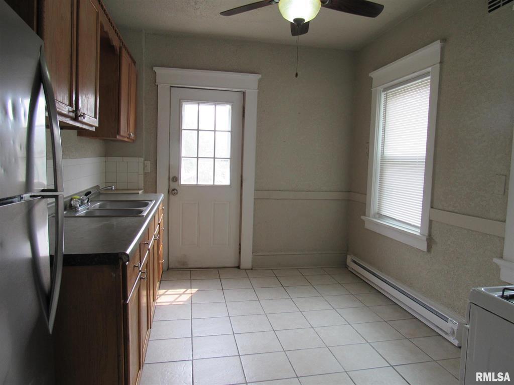 Building Photo - 1701 25th St