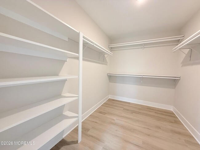 Building Photo - 2011 Wander Ln