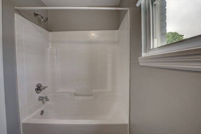 Building Photo - 45 S Miami Ave