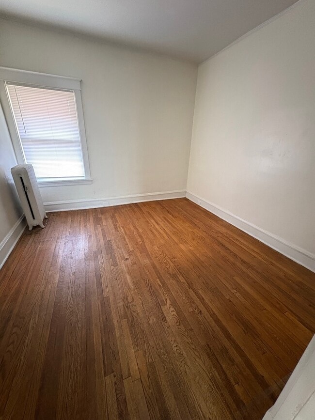 Building Photo - 112 S Taylor Ave
