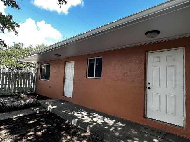 Building Photo - 566 NW 95th St