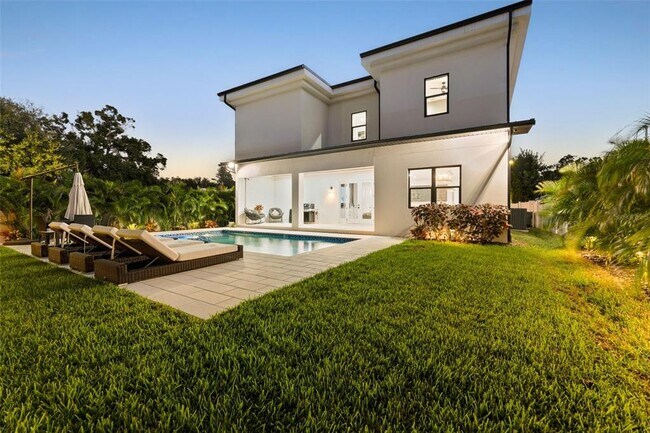 Building Photo - 3601 W Platt St