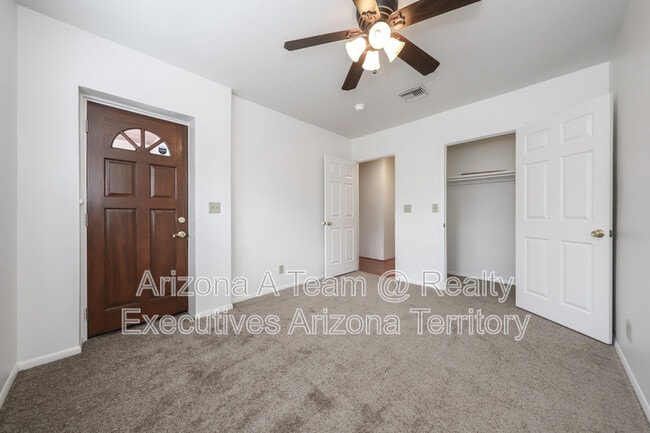 Building Photo - 1014 N 7th Ave