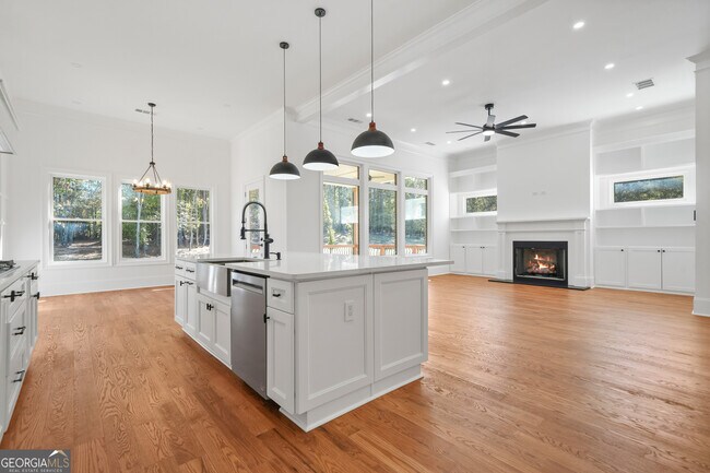 Building Photo - 1525 Tapestry Ridge SE