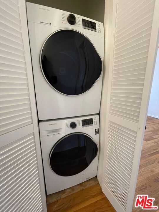 Building Photo - 17345 Hamlin St