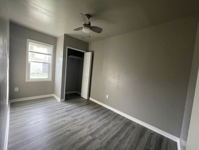 Building Photo - 1446 173rd St