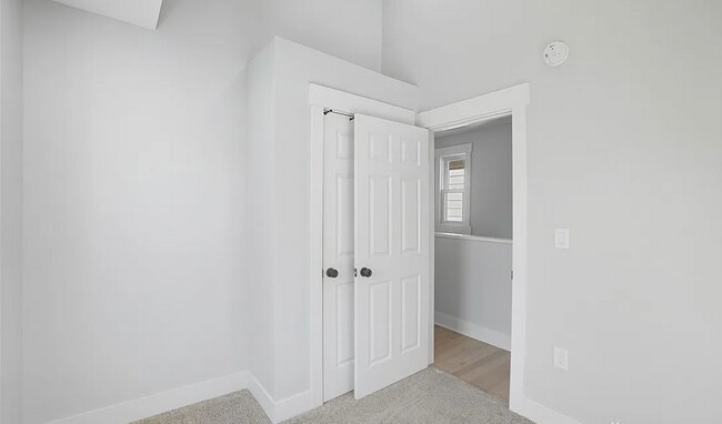 Building Photo - 1531 Chapel St