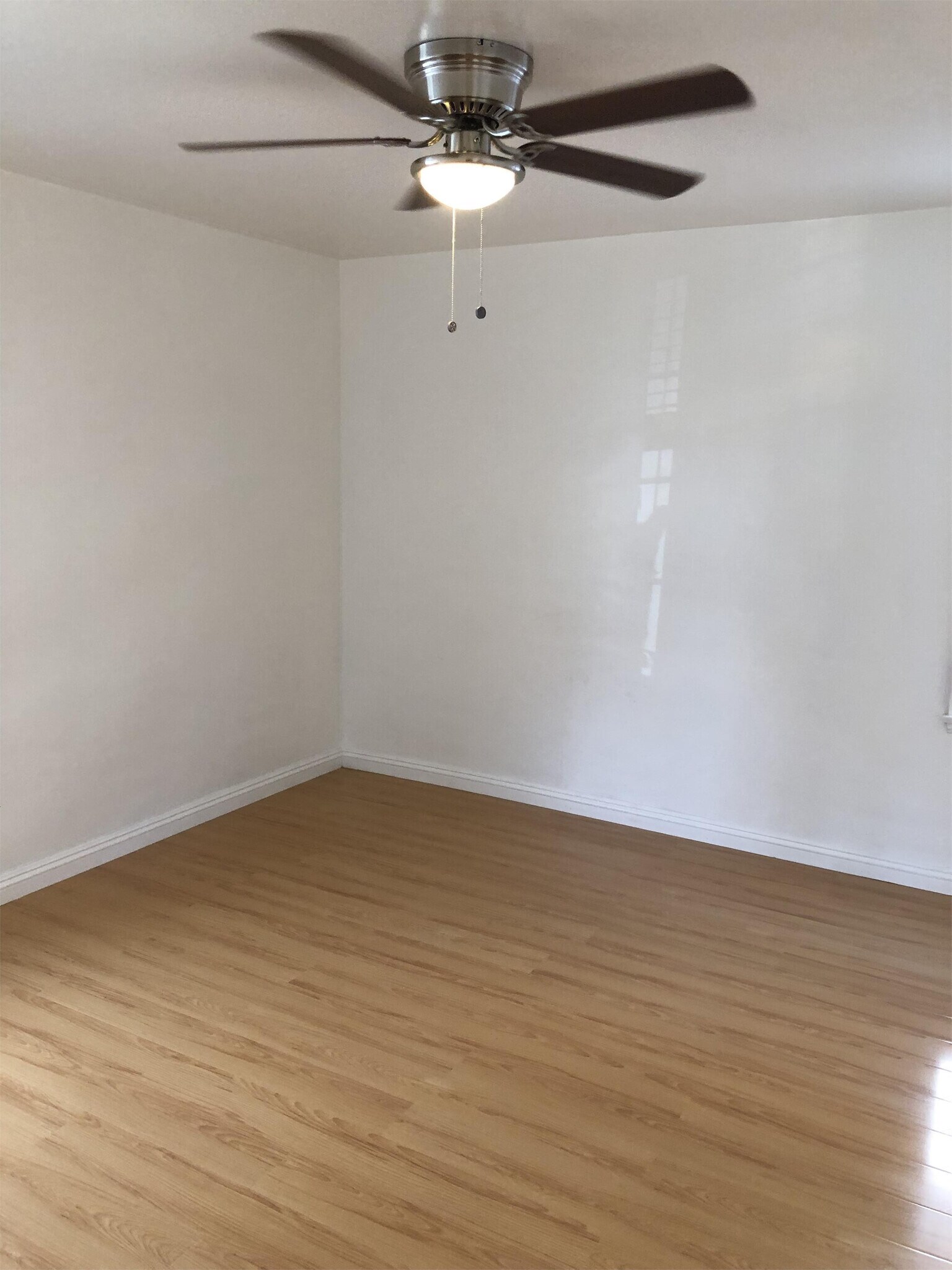 Building Photo - 410 S Sierra Madre Blvd