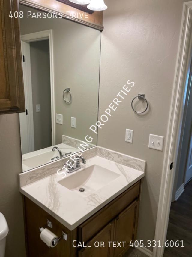 Building Photo - 408 Parsons Dr