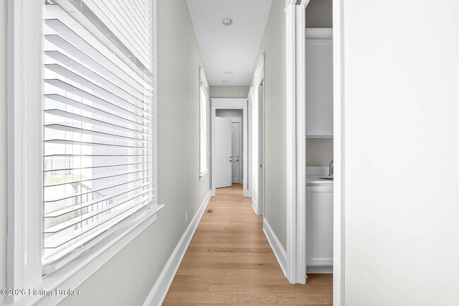 Building Photo - 6204 Moonseed St