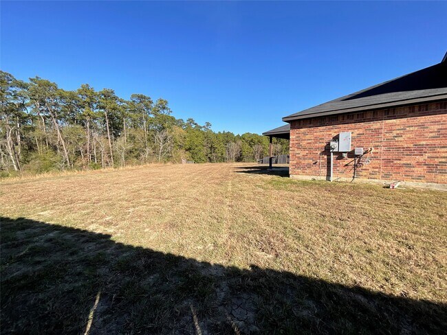 Building Photo - 8039 Brooks Crossing Dr