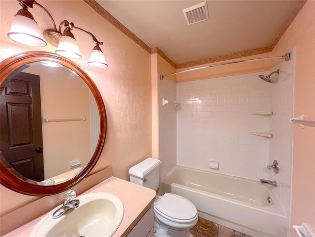 Building Photo - 4112 NW 16th Dr