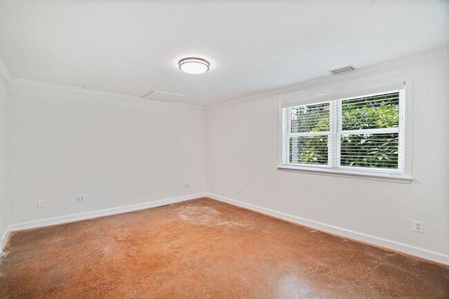 Building Photo - 7712 Dolly Dr