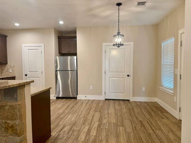 Building Photo - 144 CR 6813