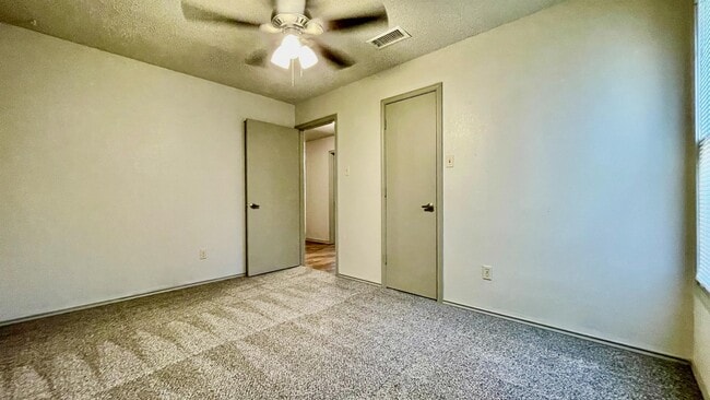 Building Photo - 3717 102nd St