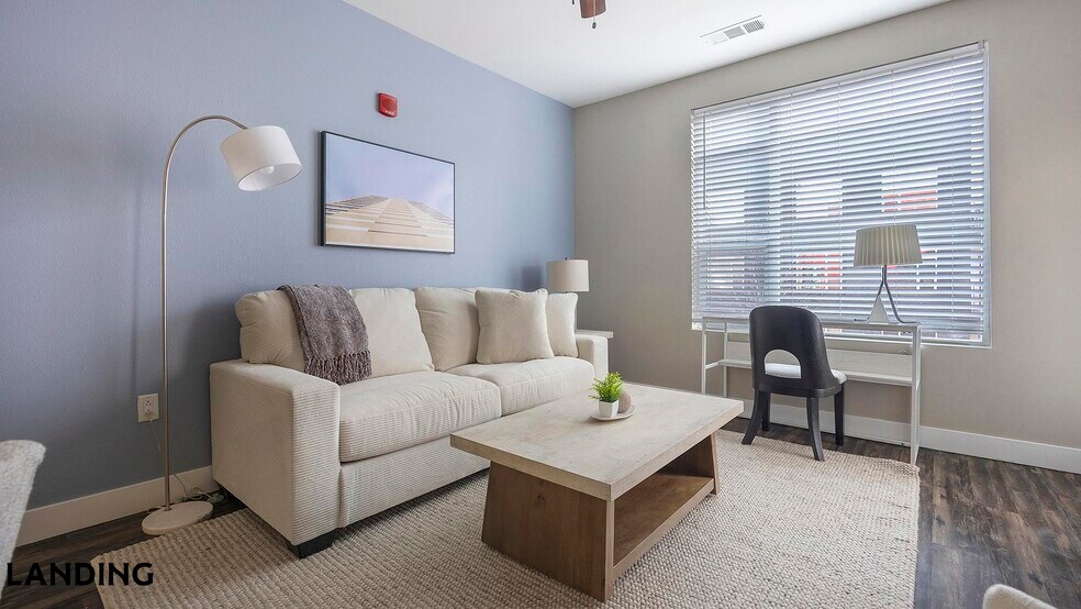 Building Photo - 1000 S Broadway