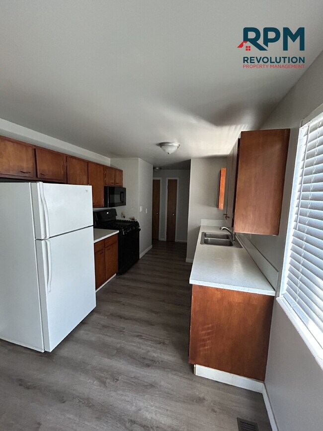 Building Photo - Charming 2-Bed in Washington Terrace