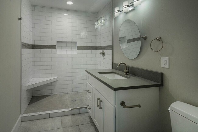 Building Photo - PRE-LEASE FOR AUGUST 2026 - Gorgeous home ...