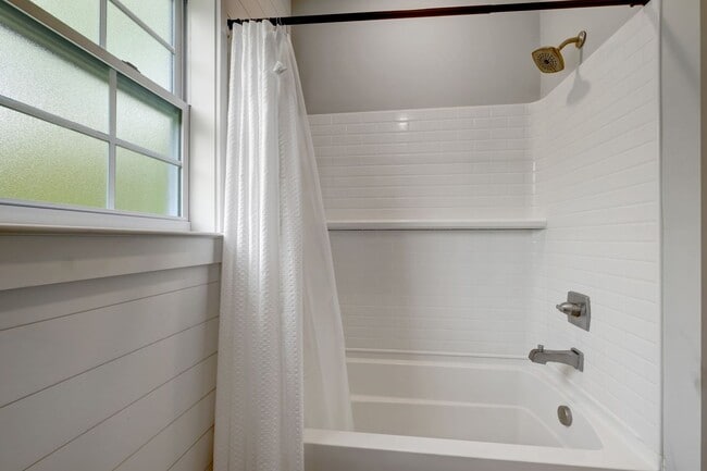 Building Photo - BEAUTIFUL NEW HOME FOR RENT!!!