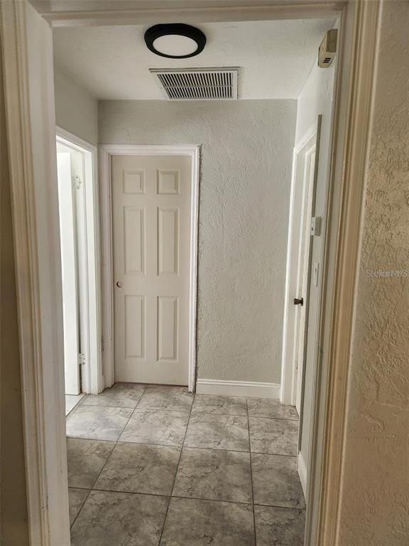 Building Photo - 843 Wessex Pl