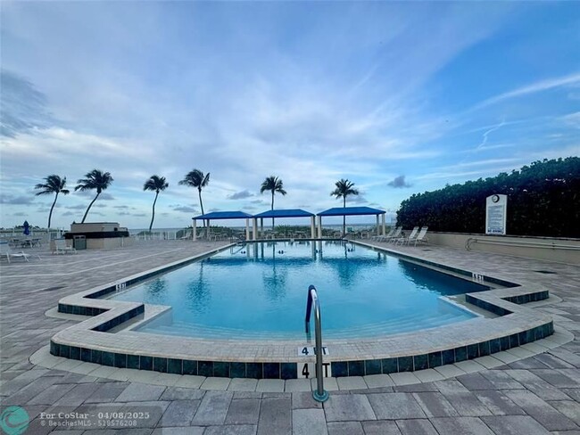 Building Photo - 2000 S Ocean Blvd