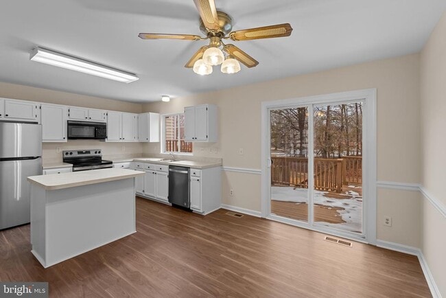 Building Photo - 2978 Mourning Dove Pl