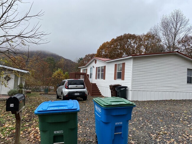 Building Photo - 54 Windy Hill Rd