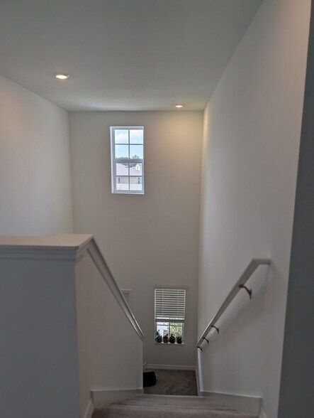 Building Photo - 34990 Gravelly Dr