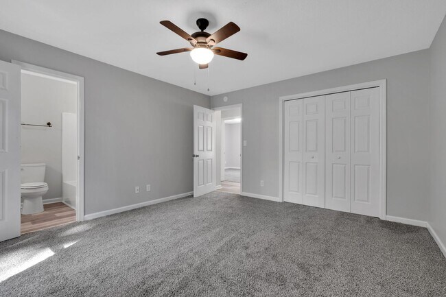 Building Photo - 2270 Ermine Dr