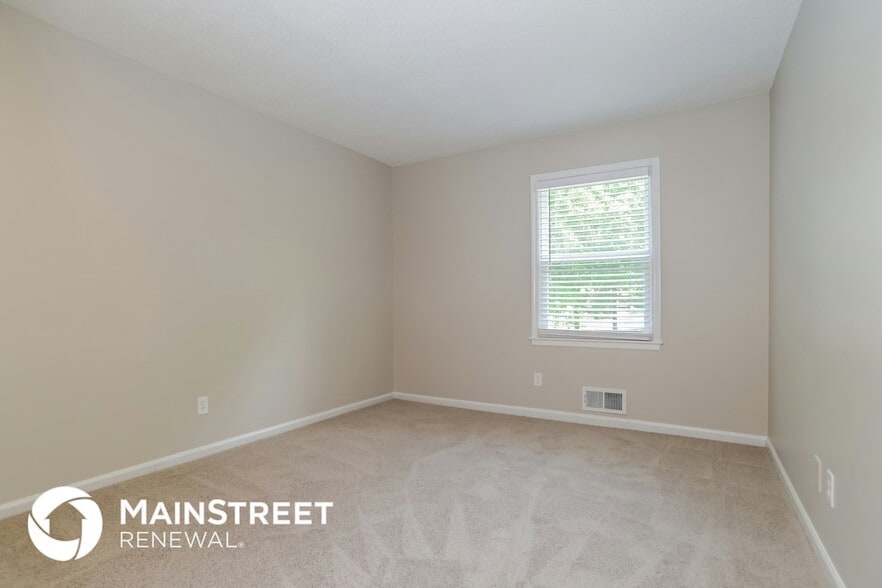 Building Photo - 13131 W 100th St