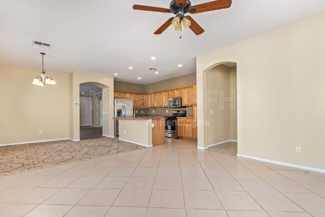 Building Photo - 3018 S 102nd Ln