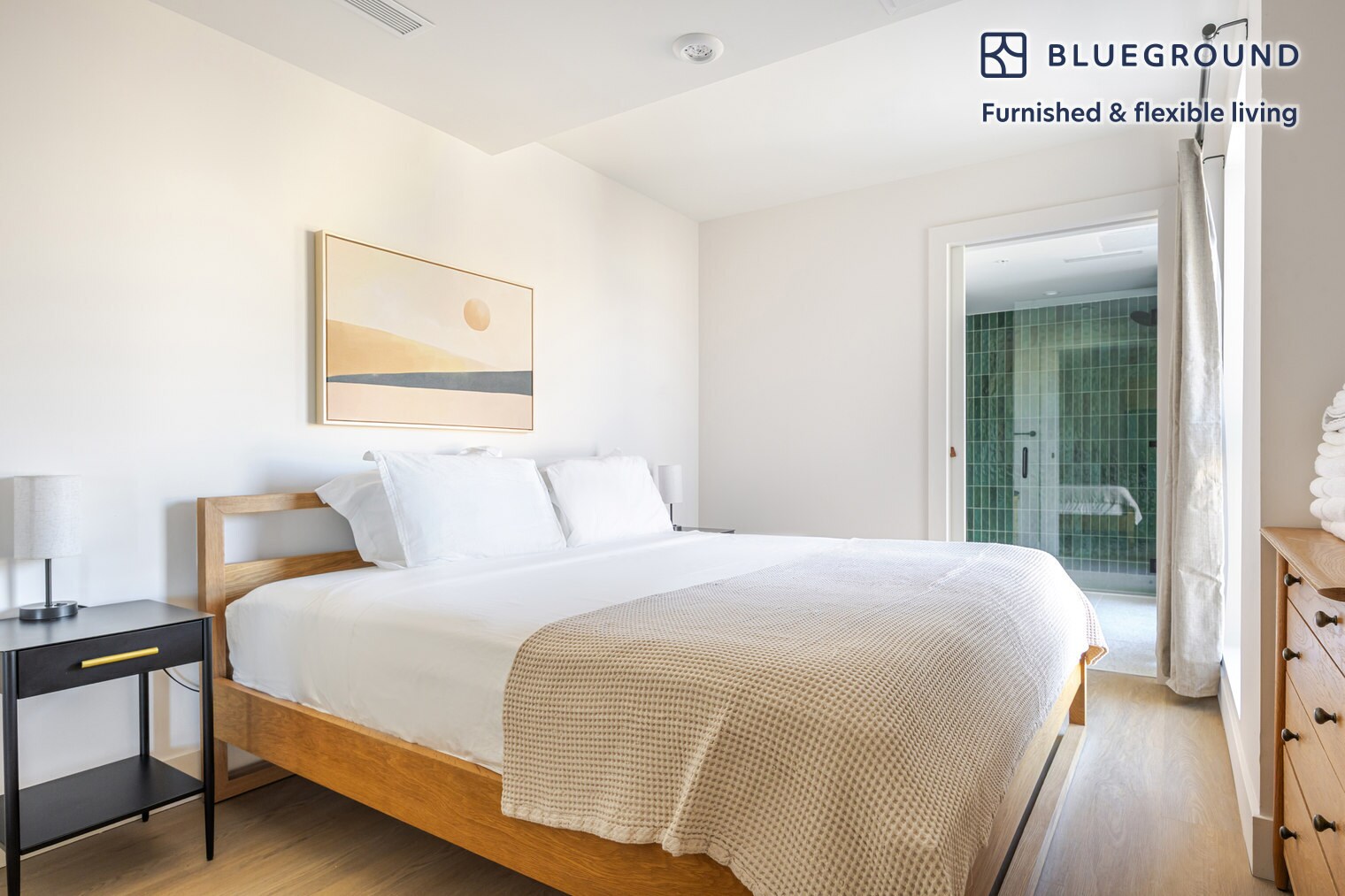 Building Photo - 611 N Virgil Ave