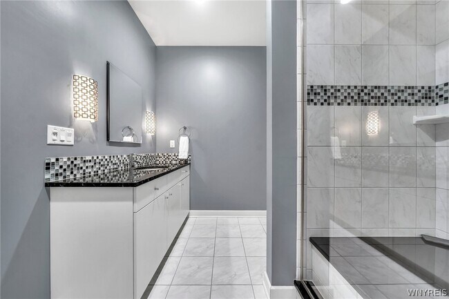 Building Photo - 200 Delaware Ave