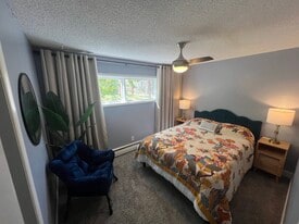 Building Photo - 2960 Dartmouth Dr