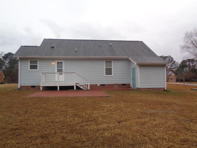 Building Photo - 1400 Squire Ridge Dr